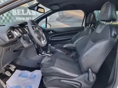 Vendo Citroën DS3 2011 - 8500 EUR, 146000 km - AUTO.MOTO.pt