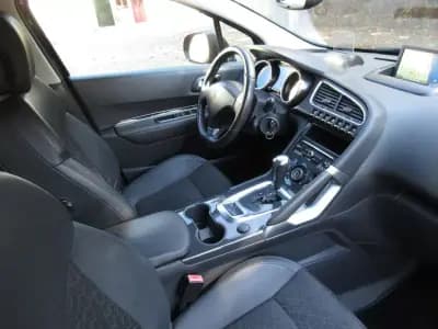 Sell Peugeot 3008 2016 - 13990 EUR, 143000 km - AUTO.MOTO.pt