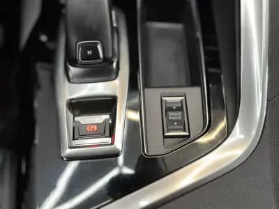 Sell Peugeot 5008 2021 - 24800 EUR, 142000 km - AUTO.MOTO.pt