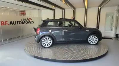 Sell MINI 2019 - 25500 EUR, 96321 km - AUTO.MOTO.pt