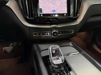 Sell Volvo XC 60 2024 - 59900 EUR, 11000 km - AUTO.MOTO.pt