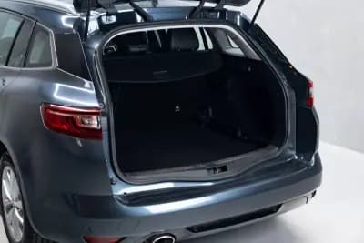 Vendo Renault Mégane Sport Tourer 2017 - 14950 EUR, 84000 km - AUTO.MOTO.pt