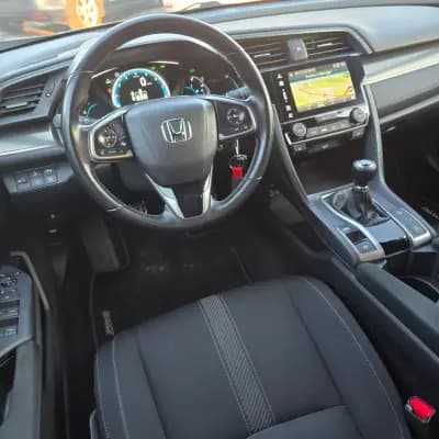Vendo Honda Civic 2018 - 17950 EUR, 112673 km - AUTO.MOTO.pt