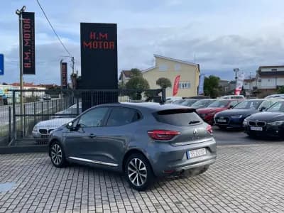 Sell Renault Clio 2020 - 13900 EUR, 42000 km - AUTO.MOTO.pt