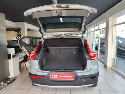 Vendo Volvo XC 40 2023 - 37650 EUR, 24400 km - AUTO.MOTO.pt