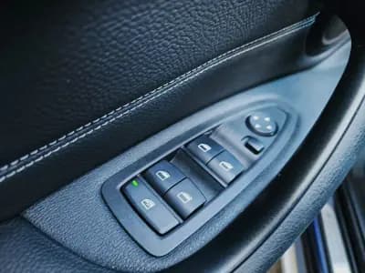 Sell BMW X1 2018 - 19950 EUR, 159800 km - AUTO.MOTO.pt