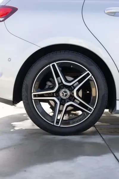 Vendo Mercedes-Benz B 200 2022 - 32900 EUR, 46000 km - AUTO.MOTO.pt