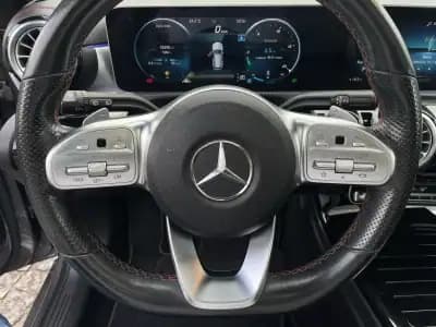 Sell Mercedes-Benz CLA 180 2020 - 25400 EUR, 176284 km - AUTO.MOTO.pt