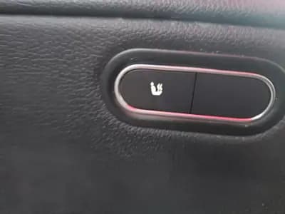 Sell Mercedes-Benz A 200 2022 - 27750 EUR, 121000 km - AUTO.MOTO.pt