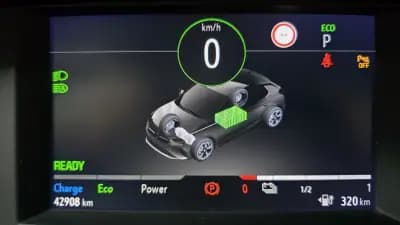 Vendo Opel Corsa-e 2022 - 17990 EUR, 42000 km - AUTO.MOTO.pt