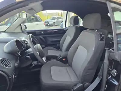 Vendo Volkswagen New Beetle Cabriolet 2010 - 9950 EUR, 117000 km - AUTO.MOTO.pt