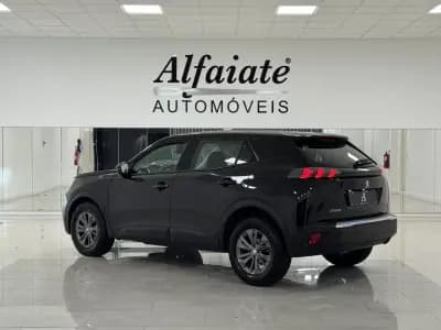 Vendo Peugeot 2008 2021 - 17890 EUR, 103000 km - AUTO.MOTO.pt