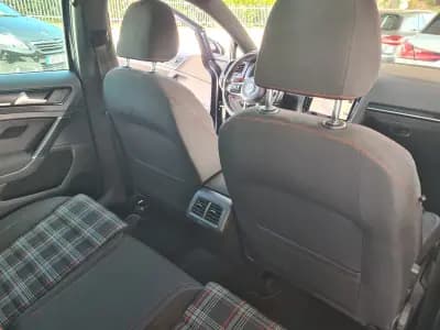 Vendo Volkswagen Polo 2014 - 19990 EUR, 85000 km - AUTO.MOTO.pt