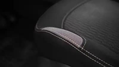 Vendo Peugeot 208 2015 - 9500 EUR, 210000 km - AUTO.MOTO.pt