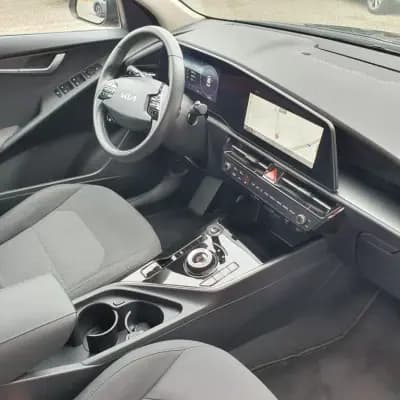 Vendo Kia e-Niro 2023 - 34990 EUR, 23490 km - AUTO.MOTO.pt