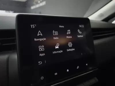 Sell Renault Clio 2020 - 13450 EUR, 185157 km - AUTO.MOTO.pt