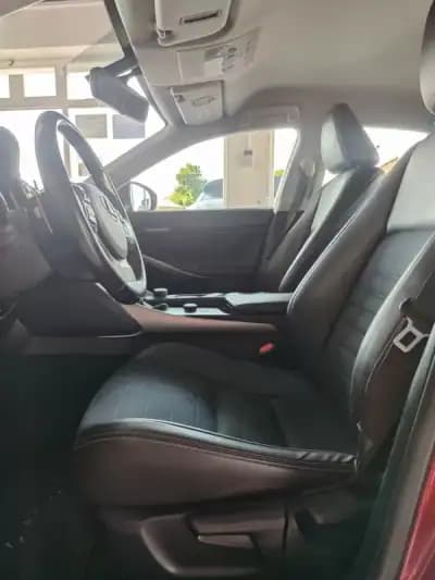 Vendo Lexus IS 300H 2017 - 25900 EUR, 68000 km - AUTO.MOTO.pt