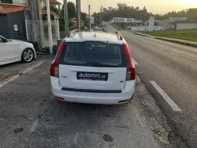 Sell Volvo V50 2009 - 6900 EUR, 276300 km - AUTO.MOTO.pt