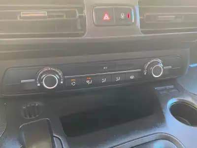 Sell Peugeot Partner Longa 3 Lugares 1.5 BlueHdi 2020 - 12177 EUR, 147024 km - AUTO.MOTO.pt