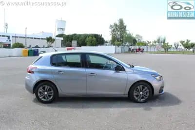 Sell Peugeot 308 2019 - 13250 EUR, 174000 km - AUTO.MOTO.pt