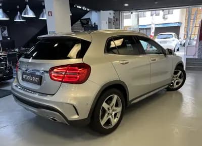 Sell Mercedes-Benz GLA 200 2015 - 21990 EUR, 120000 km - AUTO.MOTO.pt