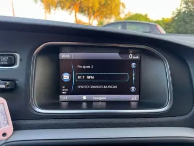 Sell Volvo V40 Cross Country 2013 - 13500 EUR, 164000 km - AUTO.MOTO.pt