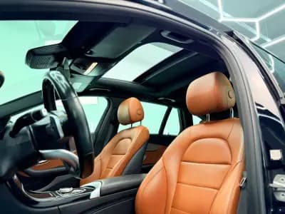 Vendo Mercedes-Benz C 300 2019 - 22750 EUR, 234000 km - AUTO.MOTO.pt