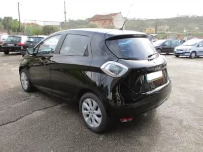 Sell Renault Zoe 2015 - 7900 EUR, 129000 km - AUTO.MOTO.pt