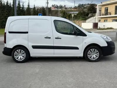 Sell Citroën Berlingo 1.6 BlueHdi 100 2018 - 11990 EUR, 41500 km - AUTO.MOTO.pt