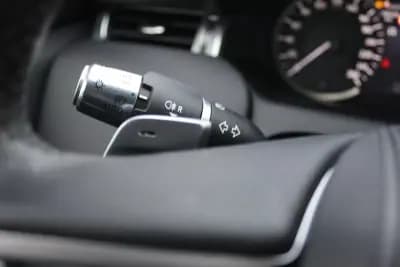 Vendo Land Rover Discovery Sport 2022 - 39780 EUR, 56494 km - AUTO.MOTO.pt