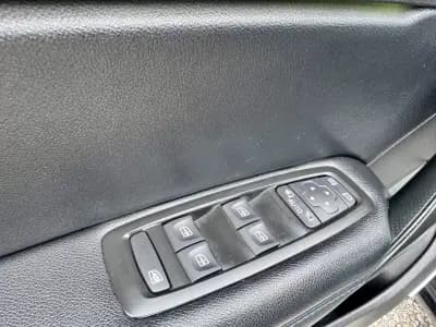 Sell Renault Mégane 2016 - 14750 EUR, 142000 km - AUTO.MOTO.pt