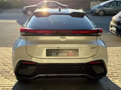 Vendo Toyota C-HR 2023 - 33750 EUR, 30087 km - AUTO.MOTO.pt