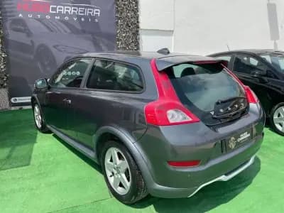 Vendo Volvo C30 2010 - 6500 EUR, 218000 km - AUTO.MOTO.pt