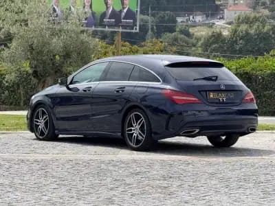 Vendo Mercedes-Benz CLA 180 2017 - 19999 EUR, 160000 km - AUTO.MOTO.pt