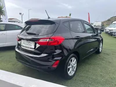 Sell Ford Fiesta 2018 - 14990 EUR, 106000 km - AUTO.MOTO.pt