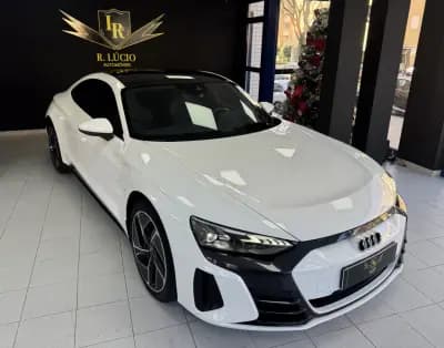 Vendo Audi e-tron GT 2023 - 62500 EUR, 53927 km - AUTO.MOTO.pt