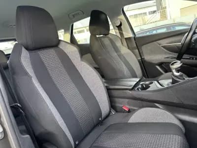 Vendo Peugeot 3008 2019 - 13900 EUR, 180000 km - AUTO.MOTO.pt