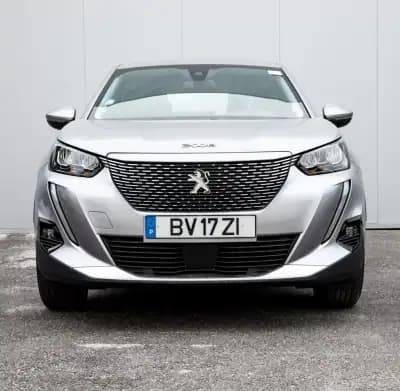 Sell Peugeot e-2008 2021 - 19990 EUR, 16718 km - AUTO.MOTO.pt