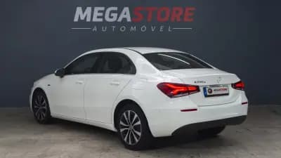 Vendo Mercedes-Benz A 250e Limousine 2021 - 25900 EUR, 102000 km - AUTO.MOTO.pt