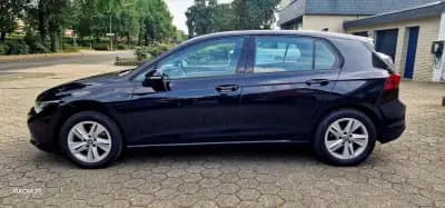 Sell Volkswagen Golf 2021 - 18450 EUR, 93080 km - AUTO.MOTO.pt