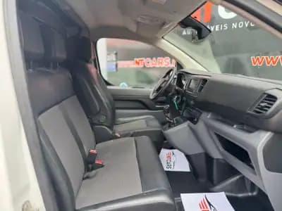 Vendo Peugeot Expert 2019 - 13900 EUR, 148050 km - AUTO.MOTO.pt