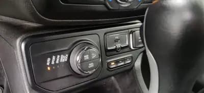 Sell Jeep Renegade 2022 - 20490 EUR, 108000 km - AUTO.MOTO.pt