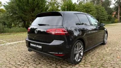 Vendo Volkswagen Golf 2015 - 21500 EUR, 176000 km - AUTO.MOTO.pt