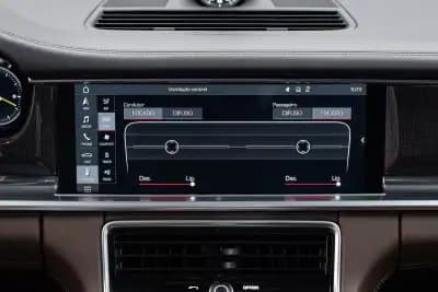 Sell Porsche Panamera Sport Turismo 2018 - 69950 EUR, 133000 km - AUTO.MOTO.pt