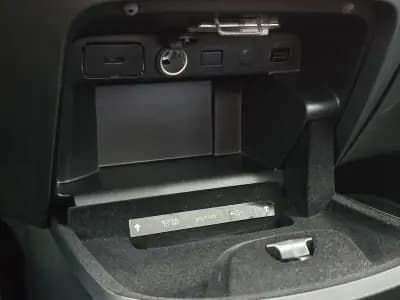 Vendo Citroën C4 Spacetourer 2022 - 22950 EUR, 70000 km - AUTO.MOTO.pt