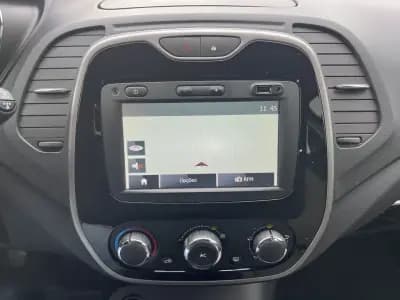 Vendo Renault Captur 2015 - 11900 EUR, 133000 km - AUTO.MOTO.pt