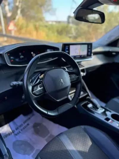Vendo Peugeot 2008 2020 - 17500 EUR, 140000 km - AUTO.MOTO.pt