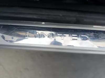 Vendo Renault Captur 2016 - 12490 EUR, 138211 km - AUTO.MOTO.pt