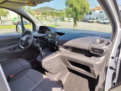 Vendo Peugeot Partner 1.5 BlueHDi Pro Standard 2021 - 13990 EUR, 113662 km - AUTO.MOTO.pt