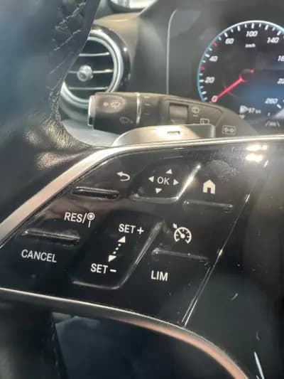 Sell Mercedes-Benz E 300 2021 - 39990 EUR, 84362 km - AUTO.MOTO.pt